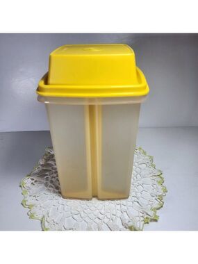Vintage Tupperware 3-Pc Pick-A-Deli Pickle Keeper Frosted W Yellow Lid & Insert